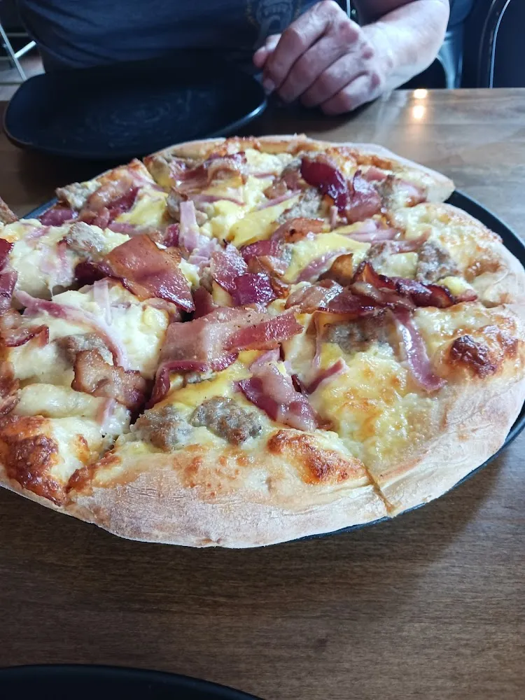 Breakfast Pizza