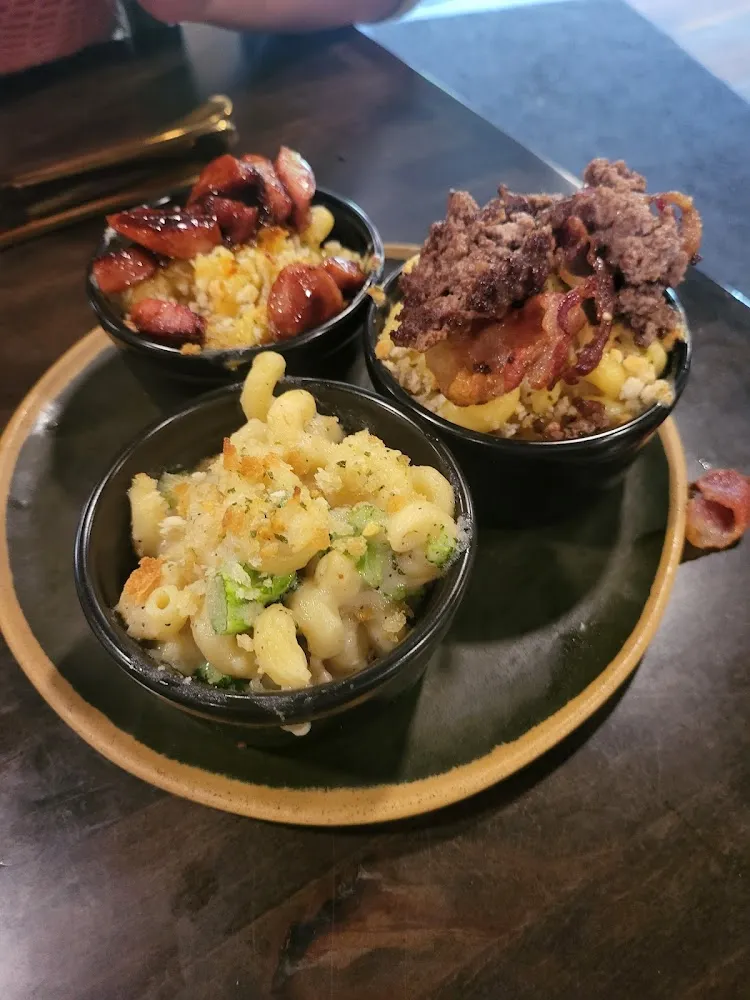 Mac and Cheese Flight